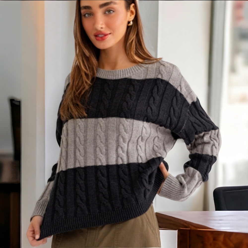 40265 Color Block Cable Knit Sweater